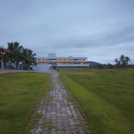 Rns Golf Resort & Nature Cure Centre Māvalli Esterno foto